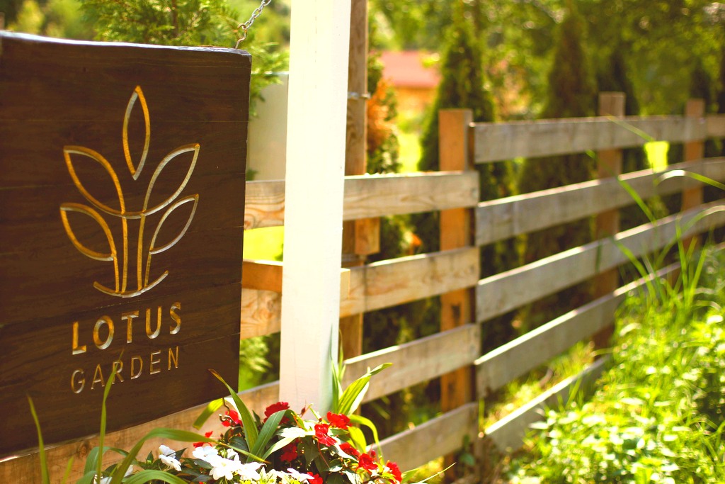 Imanje Lotus Garden